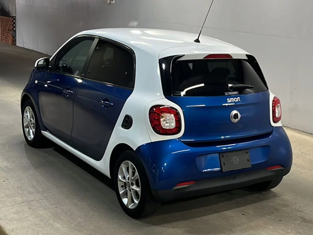 Smart Forfour  с аукциона в Японии