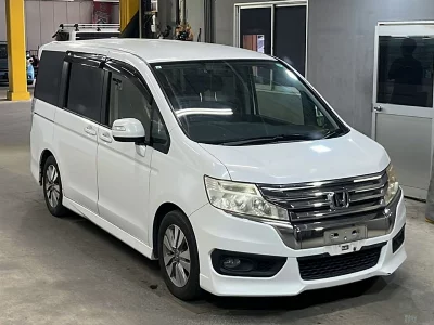 Honda STEPWGN SPADA