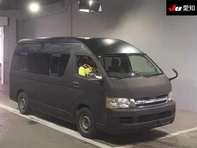 Toyota HiAce  с аукциона в Японии
