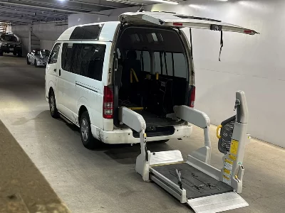 Toyota HiAce Van
