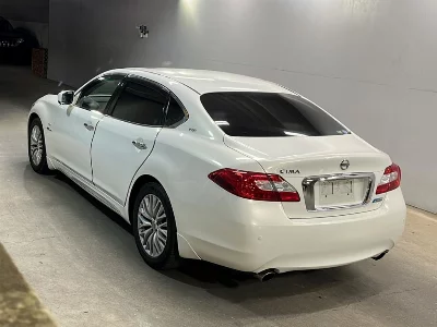 Nissan Cima