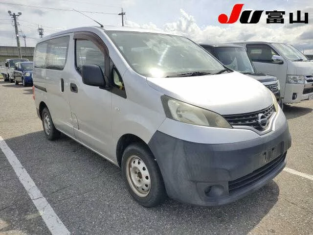 Nissan NV200  с аукциона в Японии