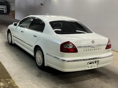 Nissan President