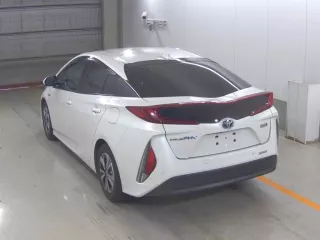 Toyota Prius PHV