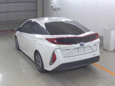 Toyota Prius PHV