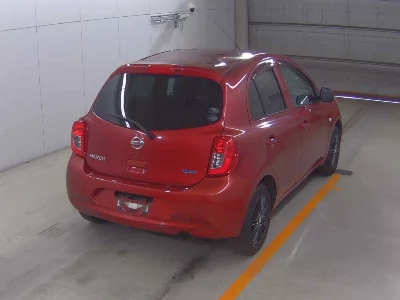 Nissan March