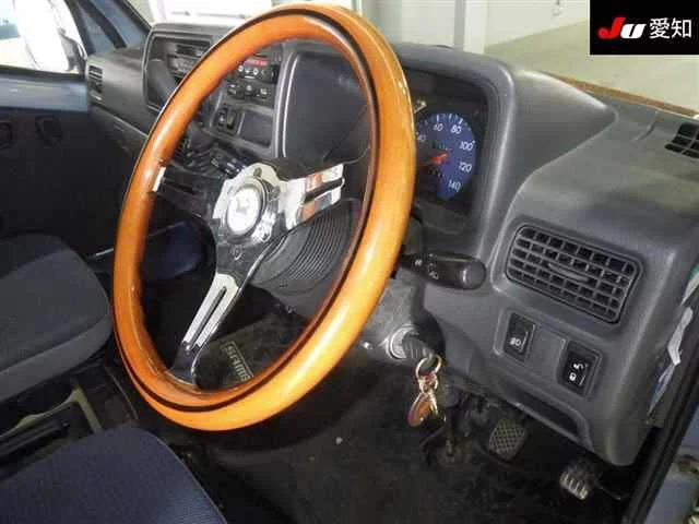 Subaru SAMBAR VAN  с аукциона в Японии