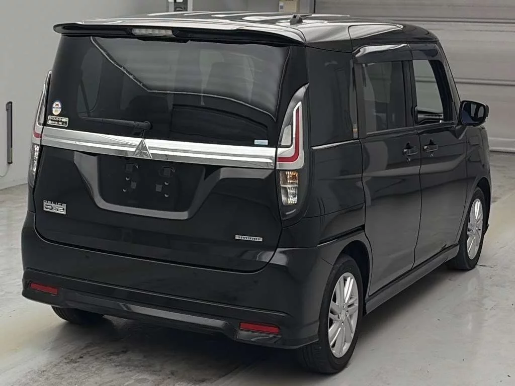 Mitsubishi Delica D:2  с аукциона в Японии
