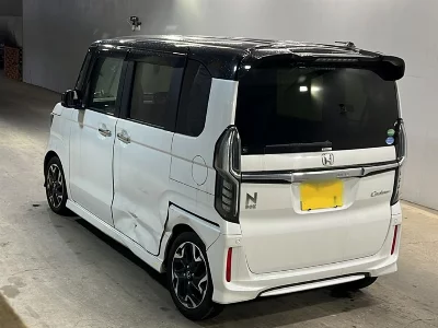 Honda N BOX CUSTOM