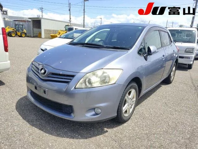 Toyota Auris  с аукциона в Японии