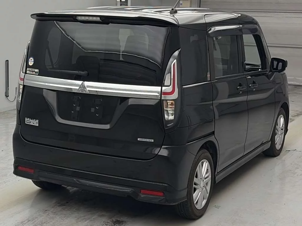 Mitsubishi Delica D:2  с аукциона в Японии