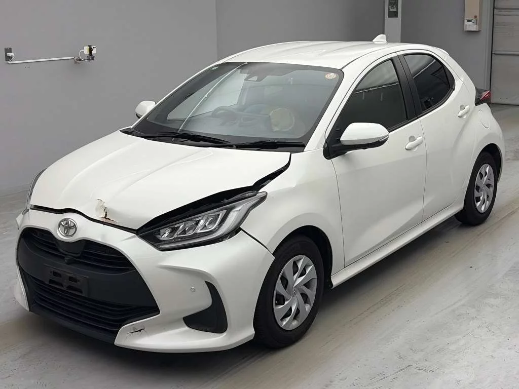 Toyota Yaris  с аукциона в Японии