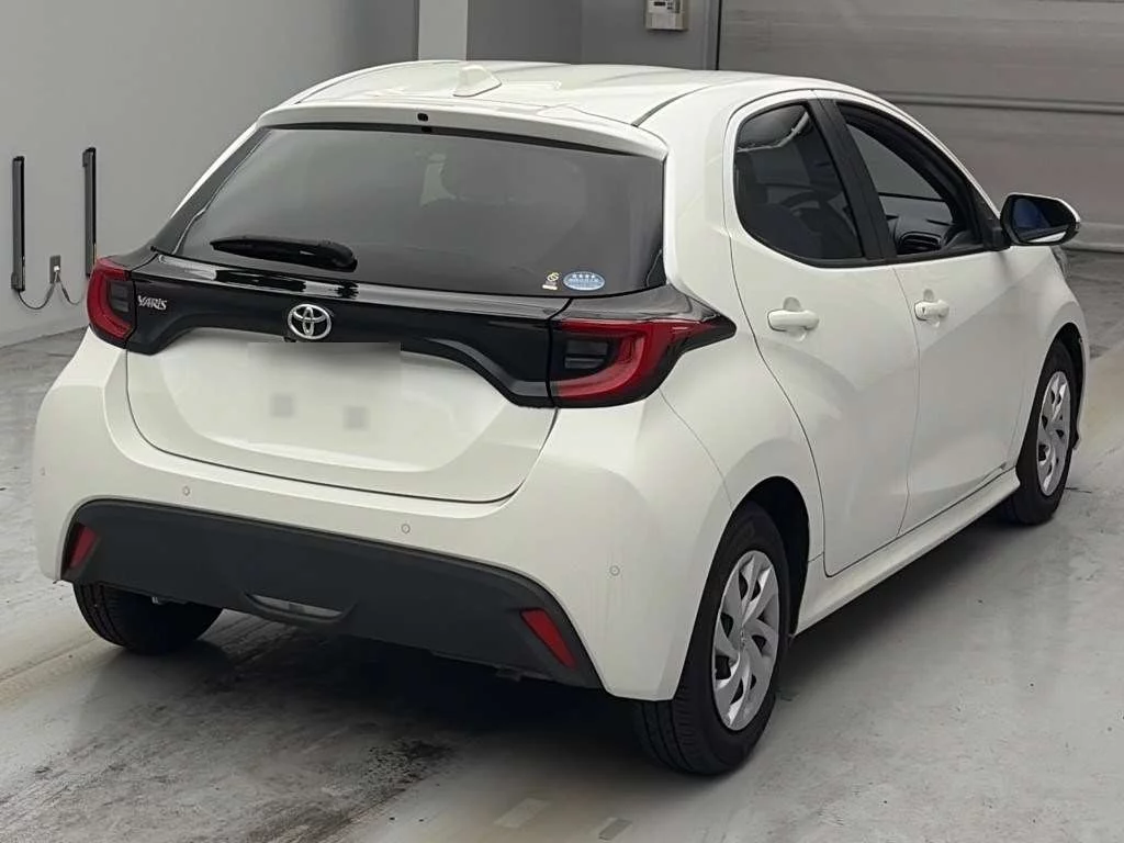 Toyota Yaris  с аукциона в Японии