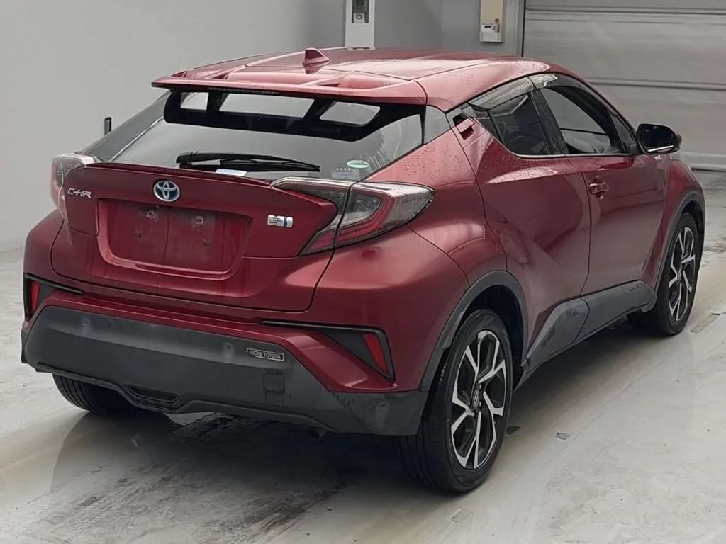 Toyota C-HR  с аукциона в Японии