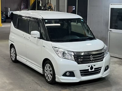 Suzuki Solio