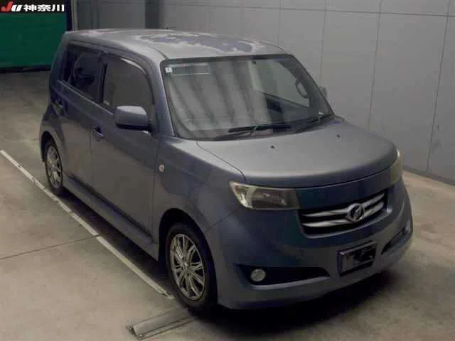 Toyota bB  с аукциона в Японии