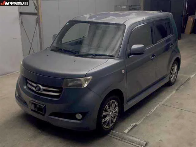 Toyota bB  с аукциона в Японии