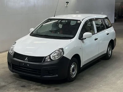 Mitsubishi LANCER CARGO