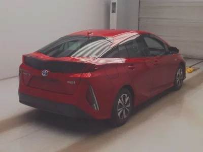 Toyota Prius PHV