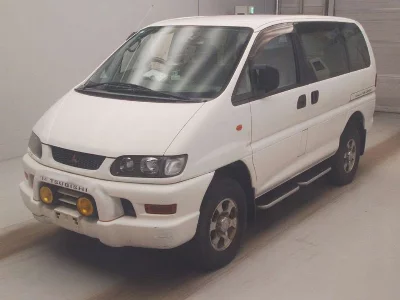 Mitsubishi DELICA SPACE GEAR