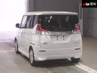 Цена авто Mitsubishi  с аукционов Японии, номер кузова MB36S, пробег 61 000, оценка 8