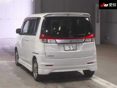 Mitsubishi Delica D:2