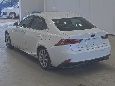 Lexus IS300h