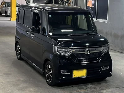 Honda N BOX CUSTOM