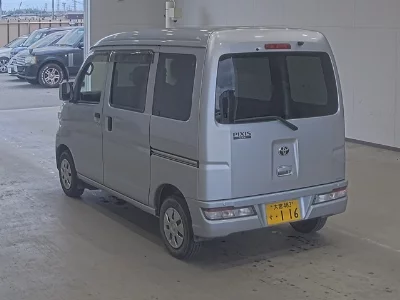 Toyota Pixis Van