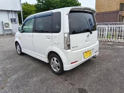 Nissan Otti
