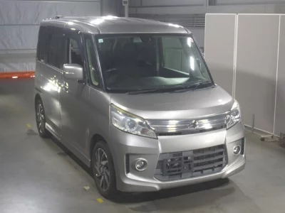 Suzuki Spacia Custom