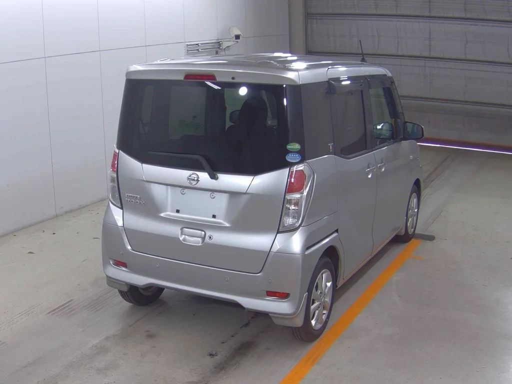 Nissan Dayz Roox  с аукциона в Японии