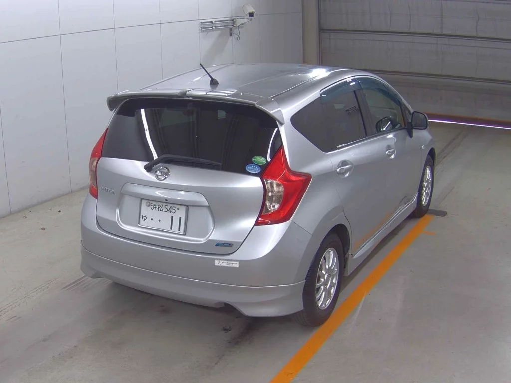 Nissan Note  с аукциона в Японии
