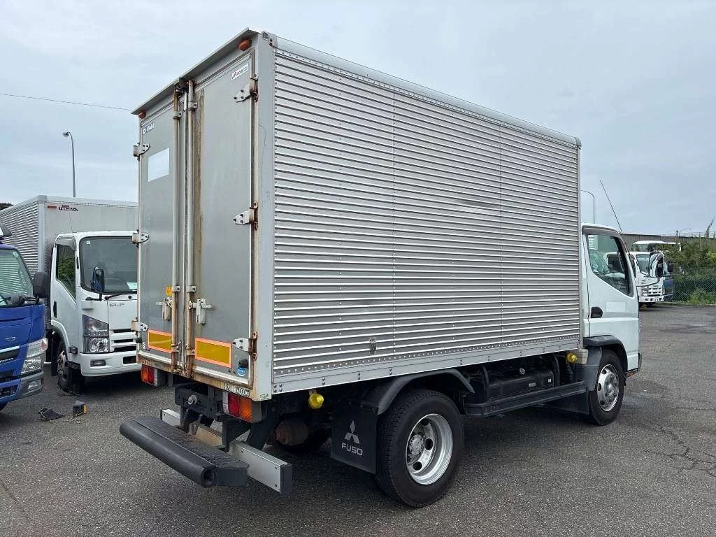 Mitsubishi Fuso Canter  с аукциона в Японии