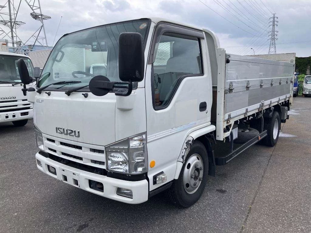 Isuzu Elf  с аукциона в Японии