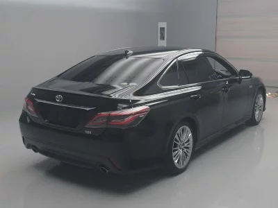 Toyota CROWN HYBRID