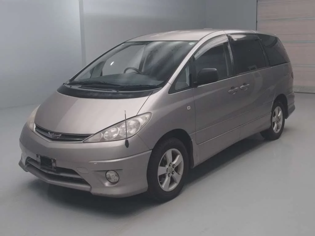 Toyota Estima  с аукциона в Японии