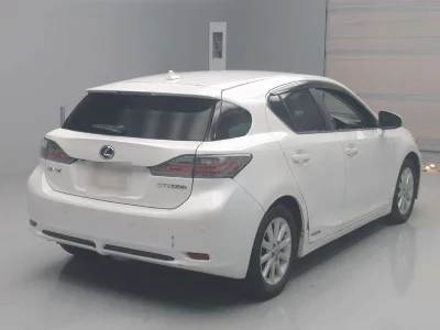 Lexus CT200h
