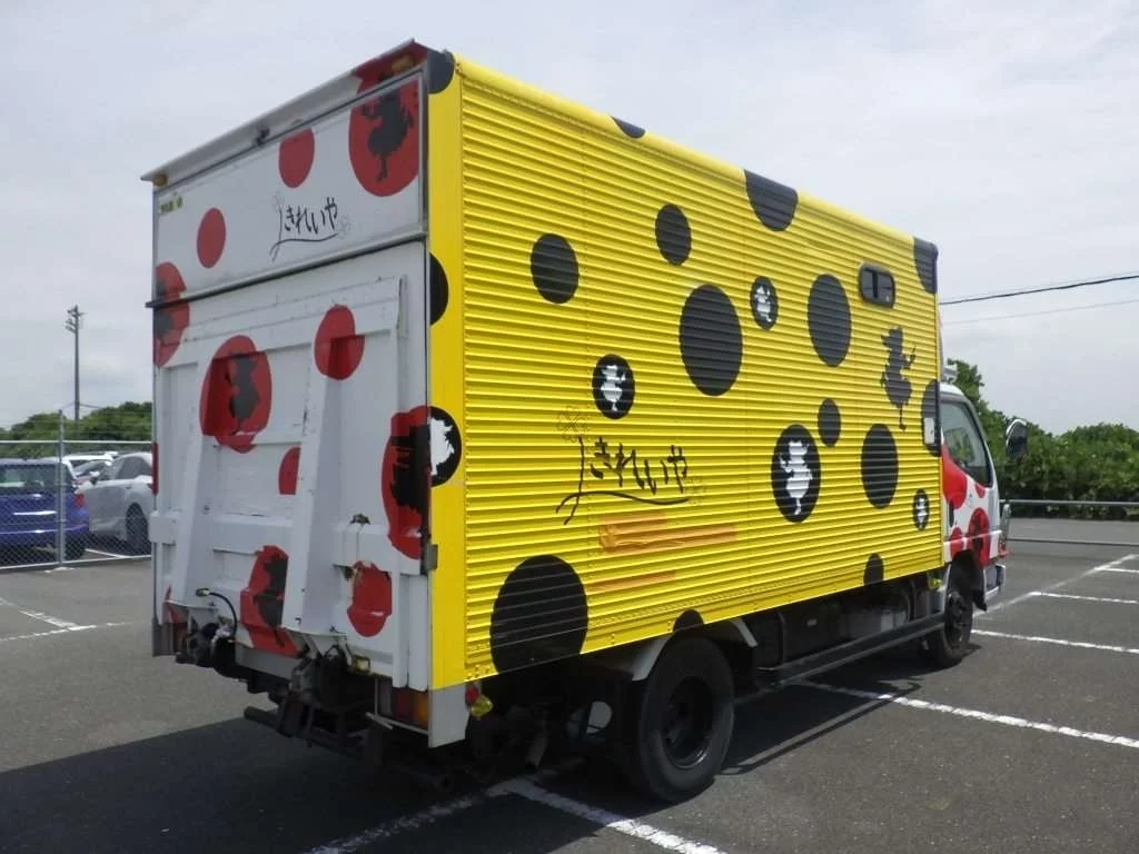 Mitsubishi Fuso Canter  с аукциона в Японии