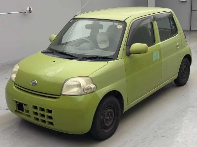 Daihatsu Esse