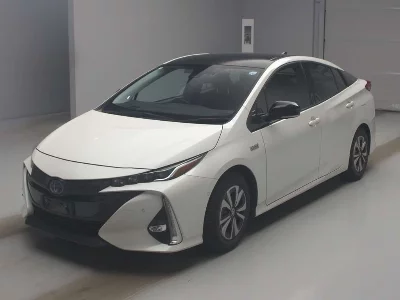 Toyota Prius PHV
