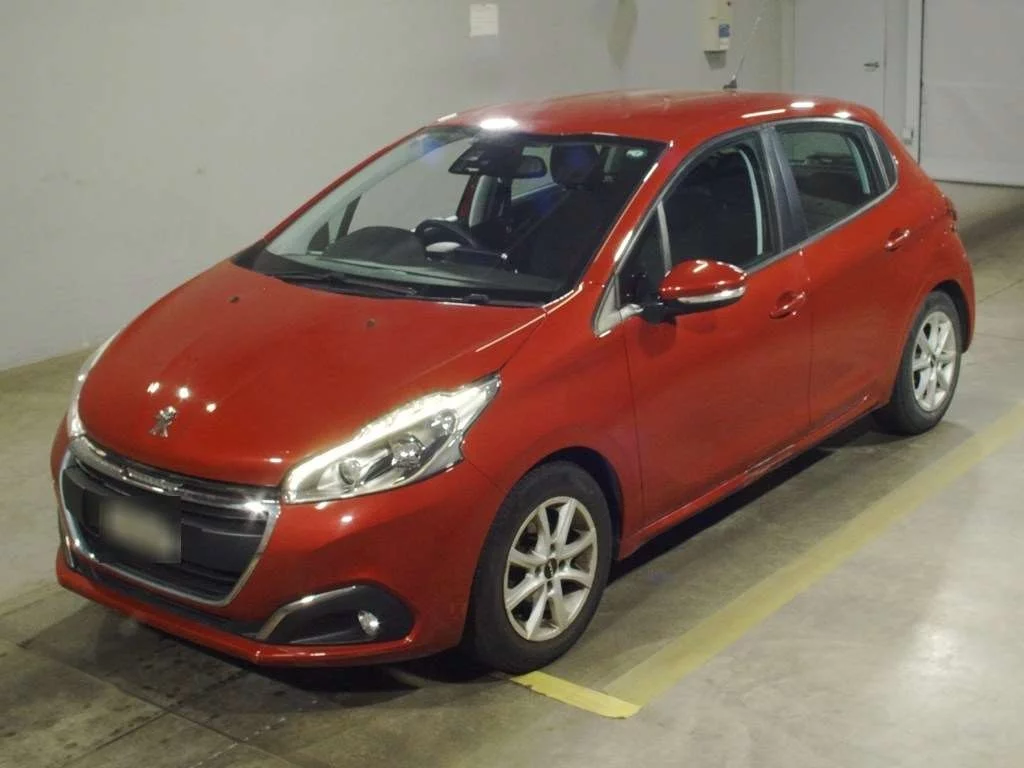 Peugeot 208  с аукциона в Японии