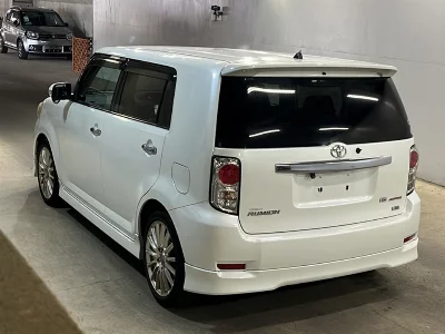Toyota Corolla Rumion