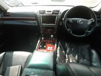Lexus LS460L