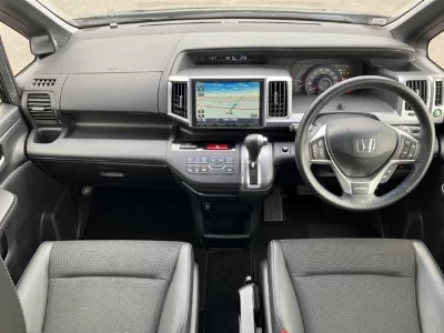 Honda STEPWGN SPADA