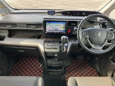 Honda STEPWGN SPADA