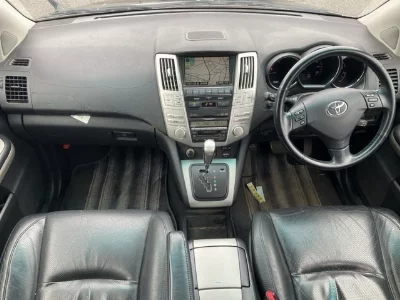 Toyota HARRIER HYBRID