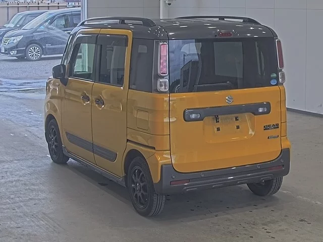 Suzuki Spacia Gear  с аукциона в Японии