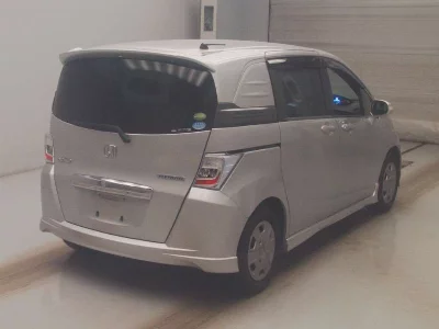 Honda FREED SPIKE HYBRID