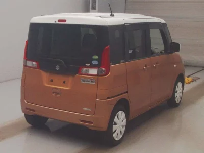 Suzuki Spacia